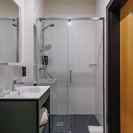 Tulip Residences Szálloda