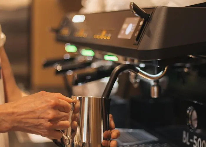 Tulip Residences מלון