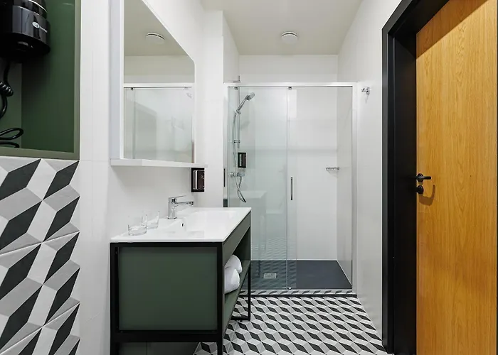 Tulip Residences מלון לבוב